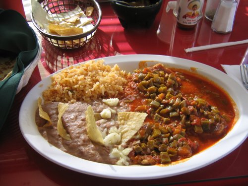 Tortas de Camaron: Villa Restaurant